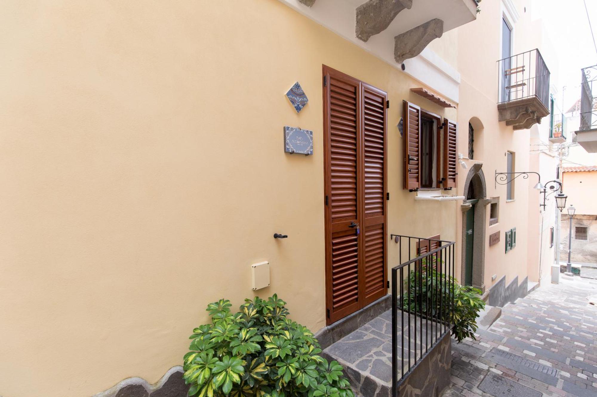 Alessandrab&B Lipari  Exterior photo